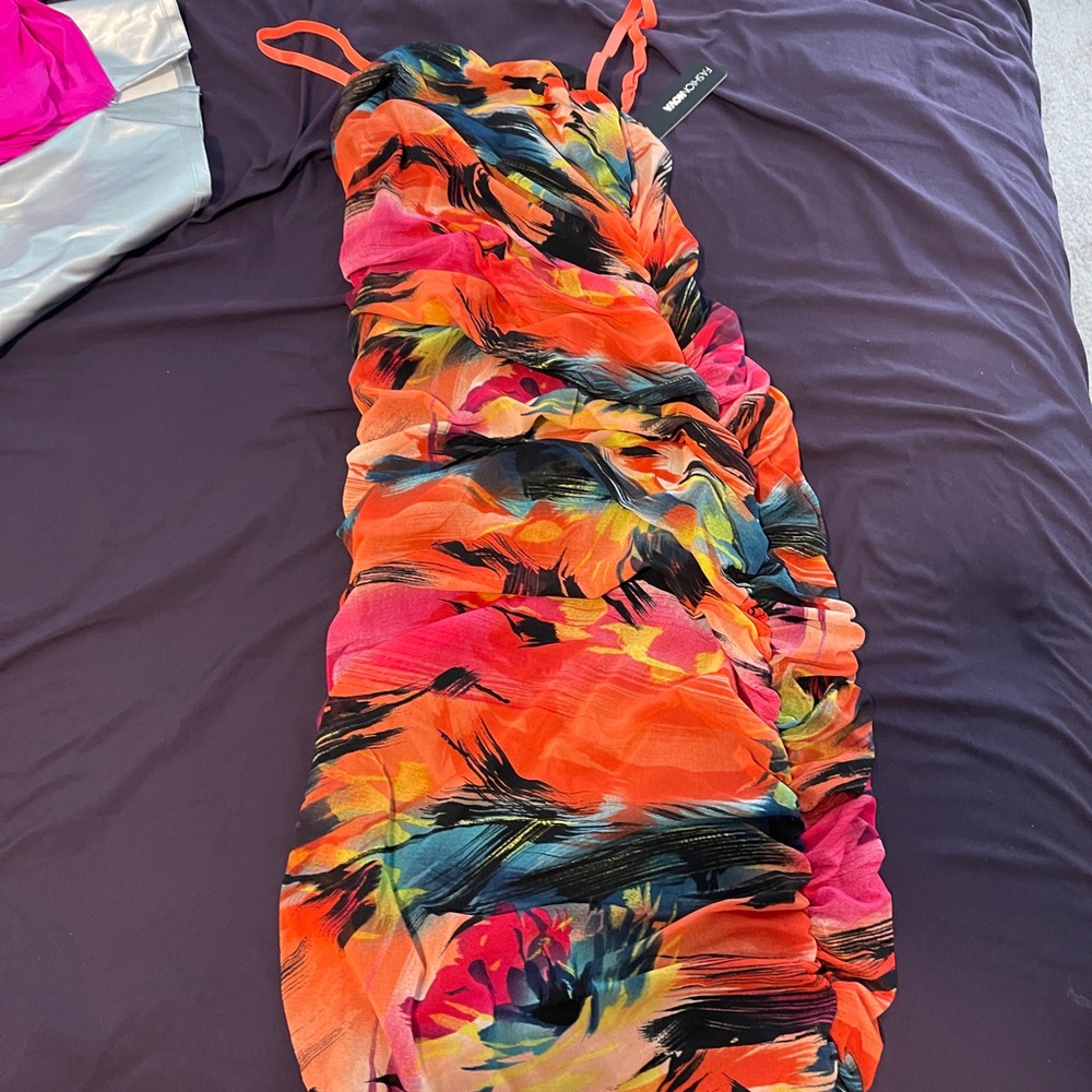 Fashion Nova tropical ruched dress. NWT